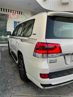 تويوتا لاندكروزر